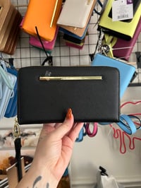 BZippy Black