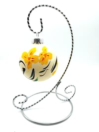 Glossy White Cream With Yellow Flowers no.2