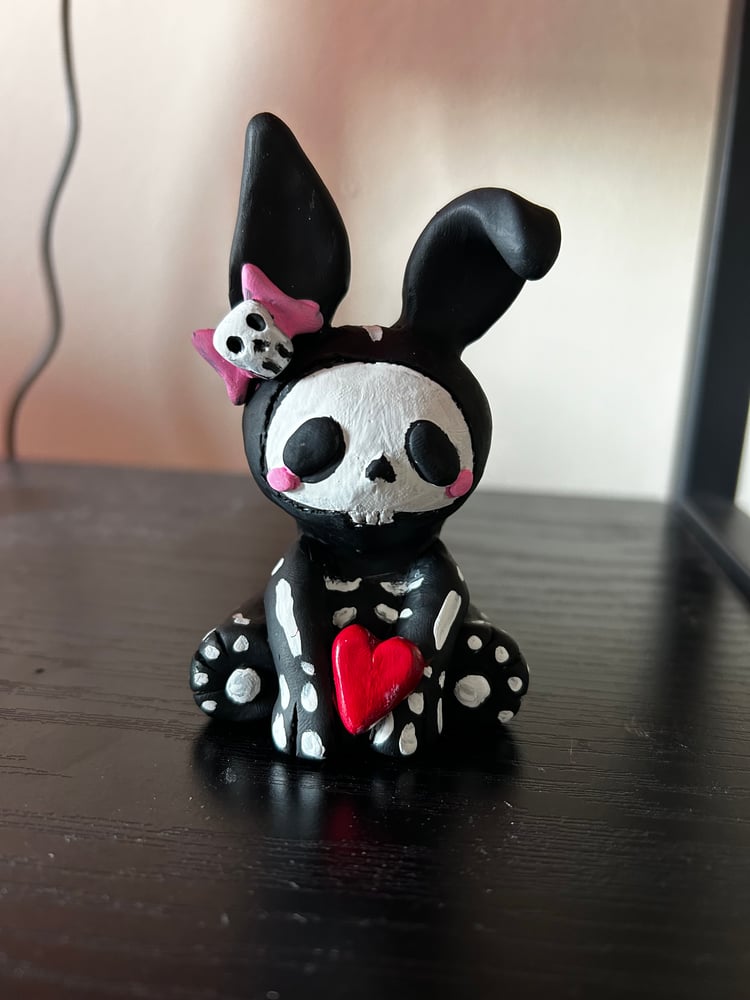 Image of Skeleton bunny figurine 