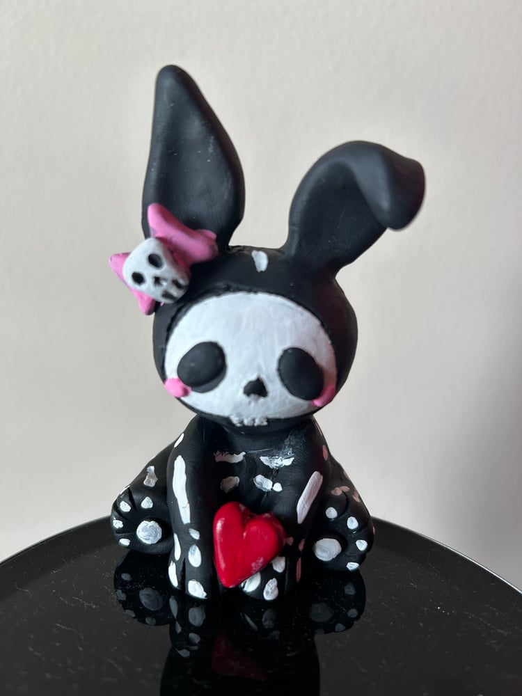 Image of Skeleton bunny figurine 