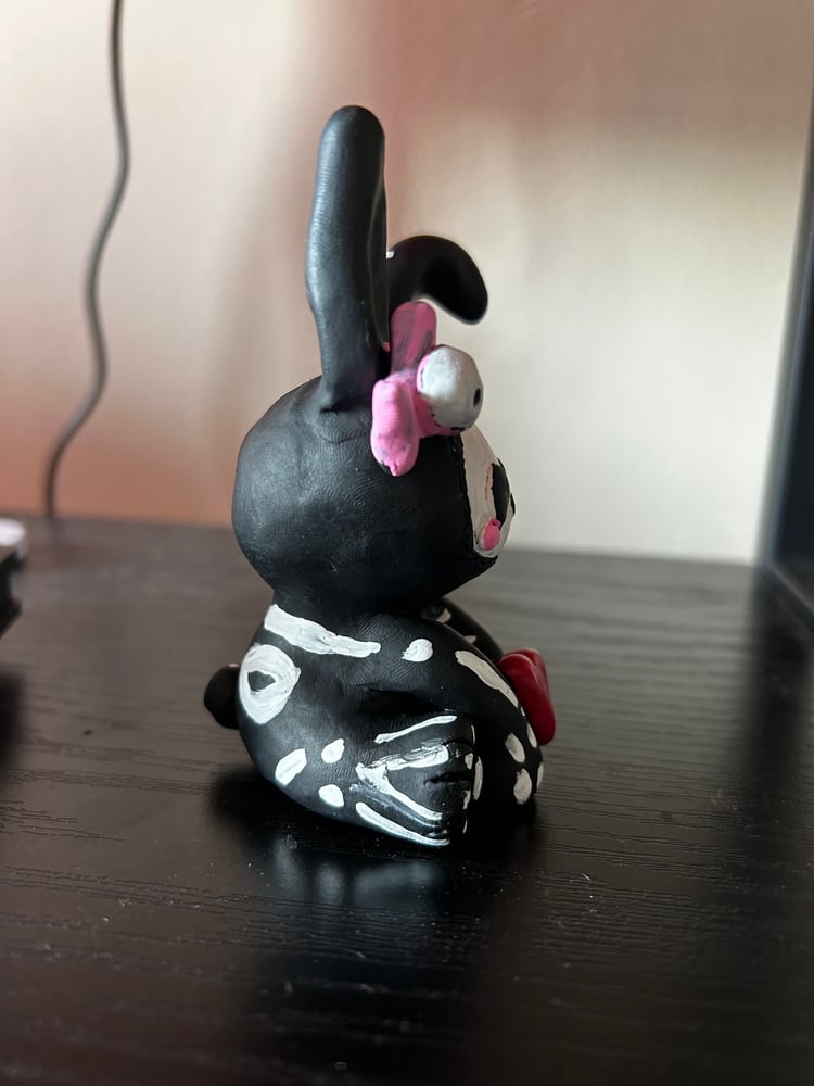Image of Skeleton bunny figurine 