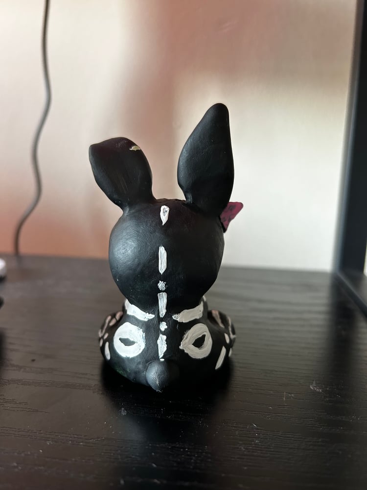 Image of Skeleton bunny figurine 