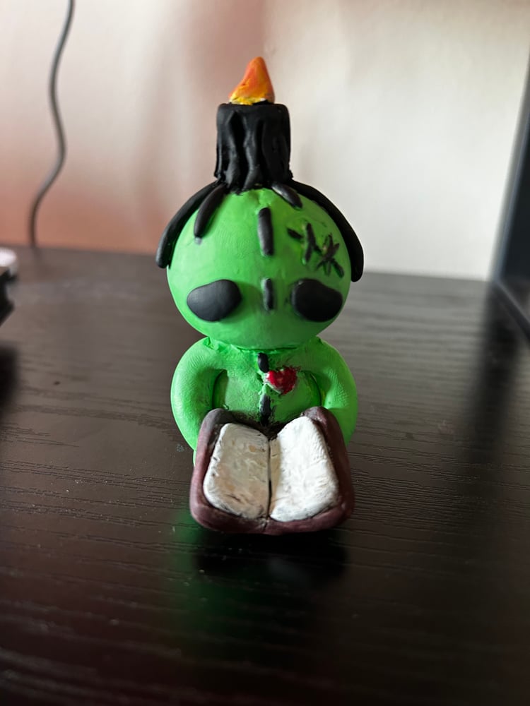 Image of Bookworm Pudge figurine
