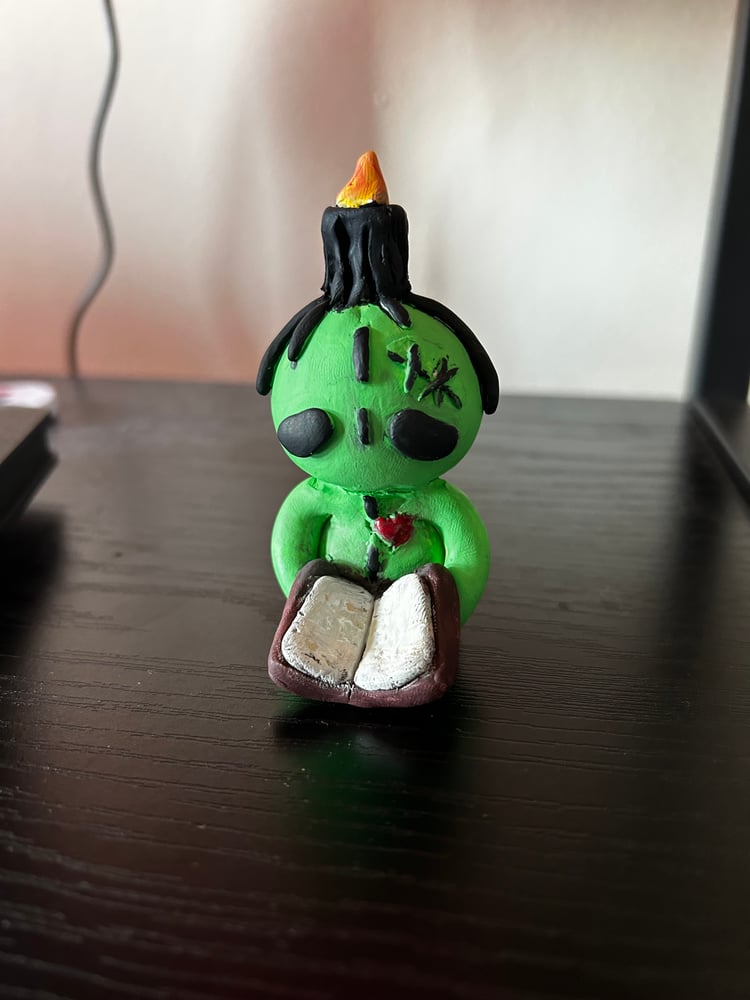 Image of Bookworm Pudge figurine