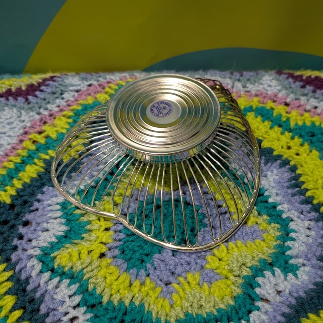 Vntg International Silver Company Silver-plated Heart Shaped Wire Basket IOB