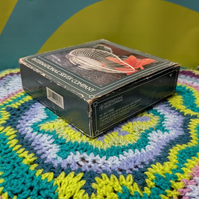 Vntg International Silver Company Silver-plated Heart Shaped Wire Basket IOB