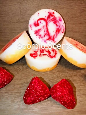 Image of Strawberry Cheesecake wax melt/ bakery scented wax melt/ fake food/ food scented wax melts/ highl...