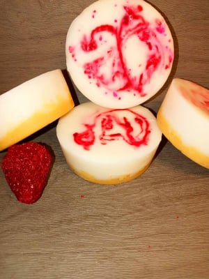 Image of Strawberry Cheesecake wax melt/ bakery scented wax melt/ fake food/ food scented wax melts/ highl...