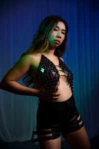 Image 1 of DOMINO top (gray and dark red mirror)