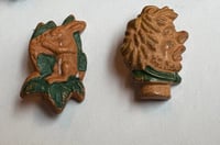 Image 3 of Pre-WW2 (Nazi Germany) Winterhilfswerk (WHW) des Deutschen Volkes Clay Pins, Lot #1