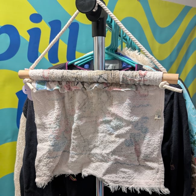 Vntg Cottagecore Upcycled Towel Kitty Cat Wall Hanging