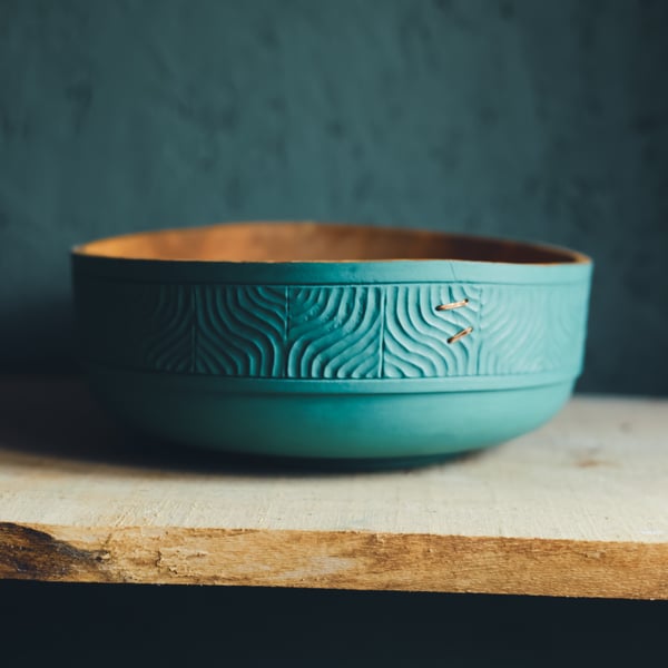 Image of Tonnek Mordon - Wavy Sea Bowl
