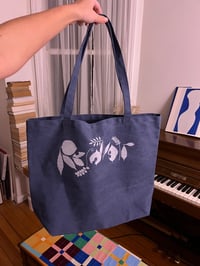 Image 1 of TOTE