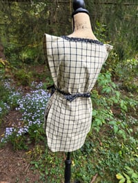 Image 6 of Cotton Kitchen Smock-Apron in Tan & Black