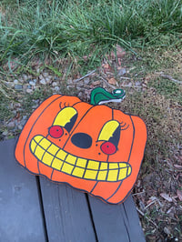 Image 3 of Vintage-Inspired Jack-o’-Lantern Wooden Cutout 