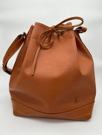 Image 1 of Louis Vuitton Noè Bucket Bag Brown
