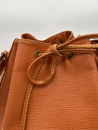 Image 2 of Louis Vuitton Noè Bucket Bag Brown