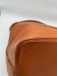 Image 21 of Louis Vuitton Noè Bucket Bag Brown