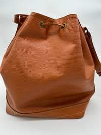 Image 12 of Louis Vuitton Noè Bucket Bag Brown