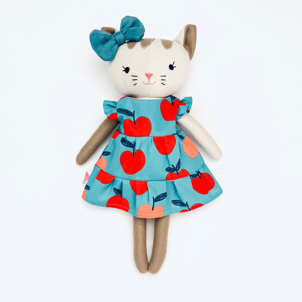 Image of • f r i d a • 