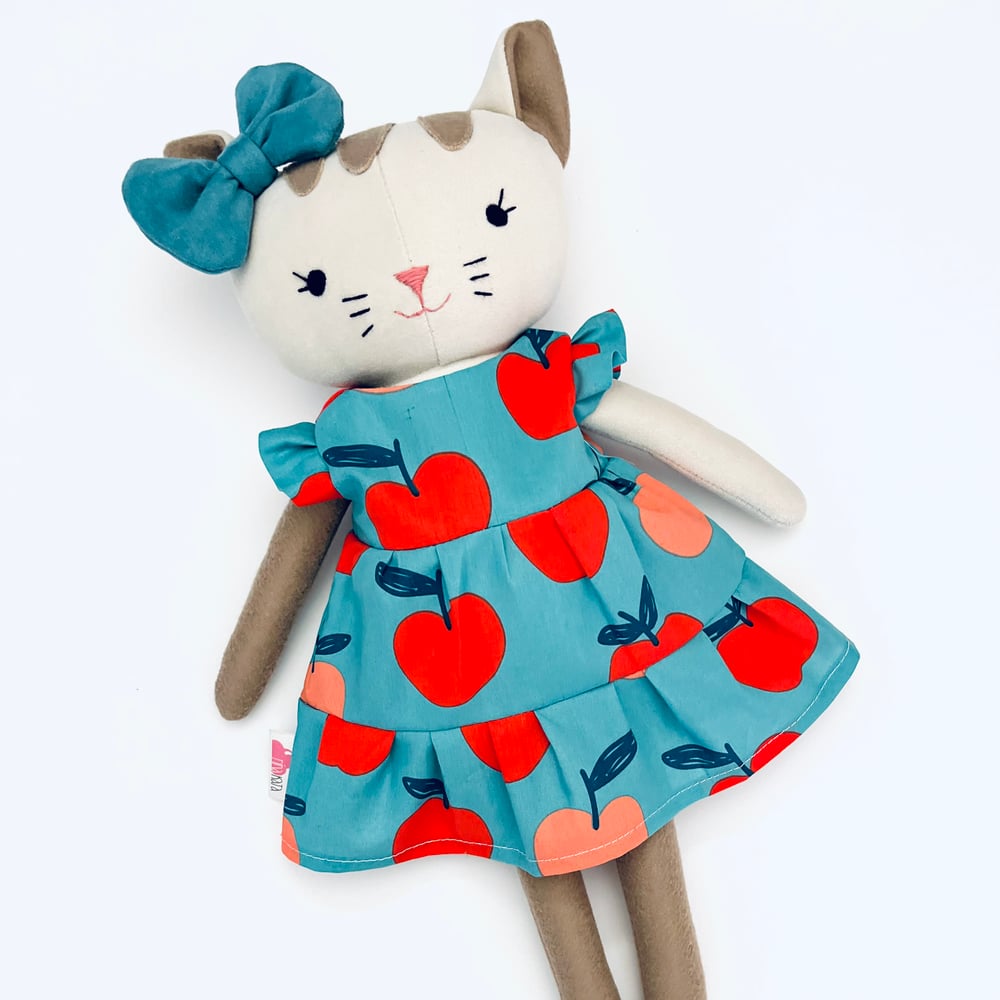 Image of • f r i d a • 