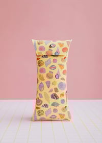 Image 1 of Funda de gafas conchas amarilla de Ecke