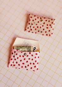 Image 3 of Tarjetero fresas rosa de Ecke