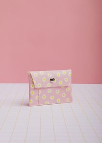 Image 2 of  Tarjetero huevos rosa de Ecke