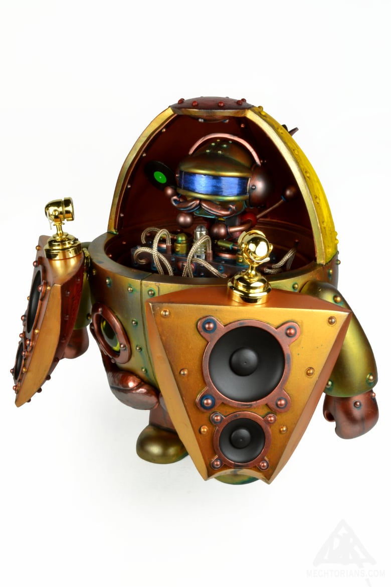 Image of D.J. E.G.G Mechtorian Figure