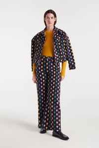 Image 4 of Pantalón vaqueros  estampado corazones