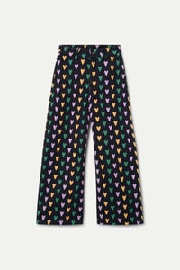 Image 5 of Pantalón vaqueros  estampado corazones