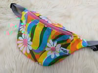 Image 1 of Catching Feelings - Mid-Size 