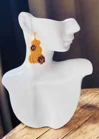 Image 1 of Trio Stacked Pumpkins