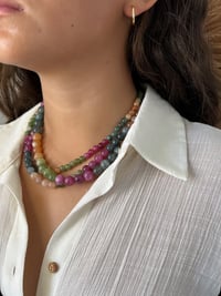 Image 2 of Collar ágathas  de colores natural-