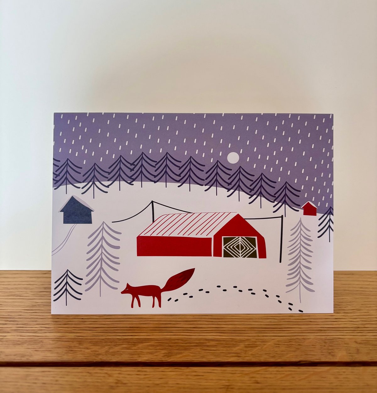 Christmas Pine Cone & Berries/ Scandi Fox scenic