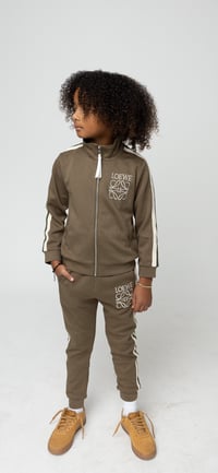 Image 3 of Hunter Set