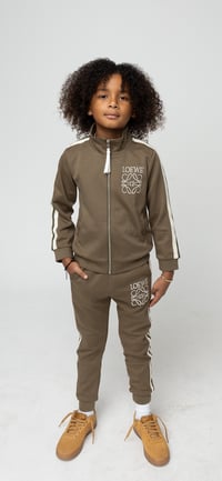 Image 5 of Hunter Set