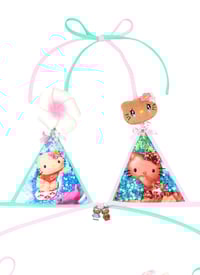 Image 3 of Tanned hellokitty on surfing mood 