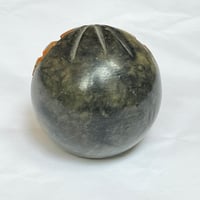 Image 5 of Presse-papier sculpture Hibou ou chouette en albâtre  sculptée à la main- vintage 1970 