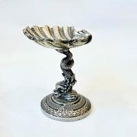 Image 1 of Ancienne salière sur pied avec dauphin et coquillage en bronze argenté fin XIXe 