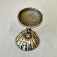 Image 10 of Ancienne salière sur pied avec dauphin et coquillage en bronze argenté fin XIXe 