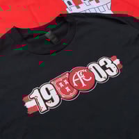 Image 2 of 1903 Scroll Badge T-Shirt (Black)