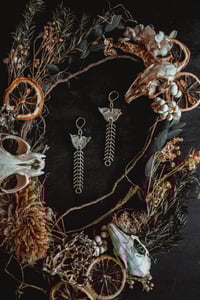 Image 2 of Chain and bone 