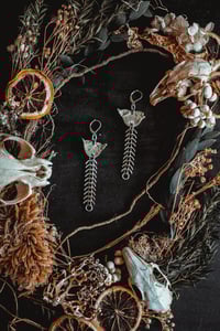 Image 5 of Chain and bone 
