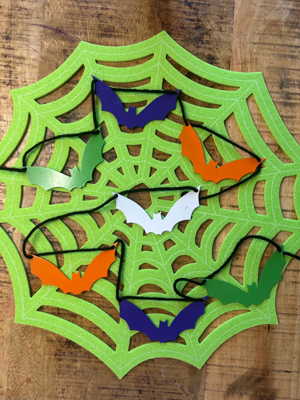 Image of Halloween Metal Bats – Yard & Home Decor