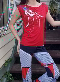 Image 1 of Zap top - hibiscus red