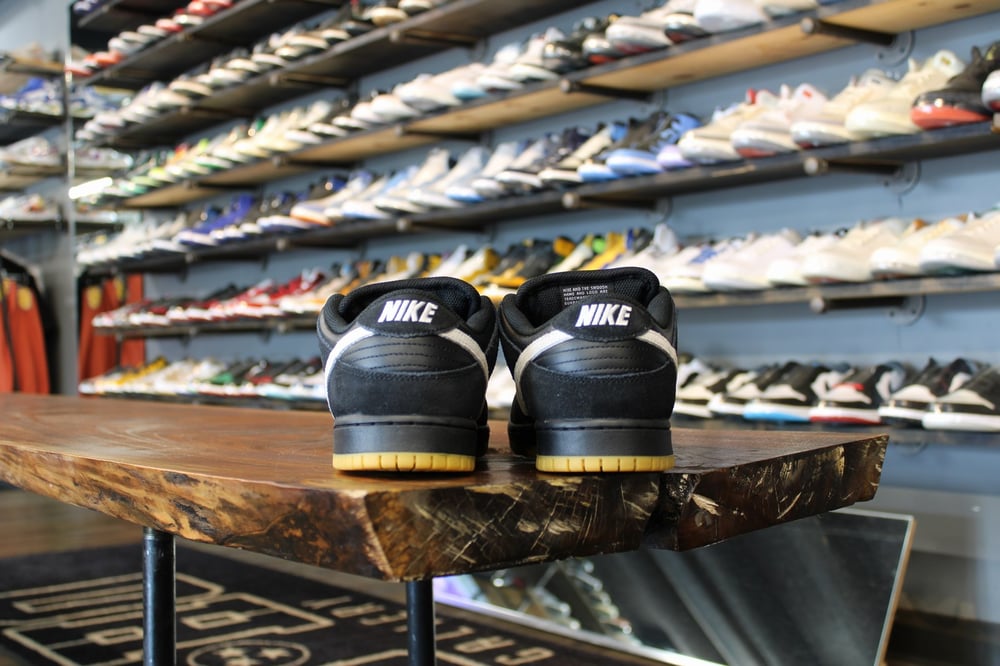 SB DUNK LOW PRO "BLACK/GUM" *USED* (2025)
