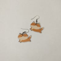 Image 1 of Veikeä juokseva kettu korvakorut