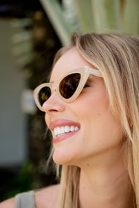 Image 4 of LOLA/6163