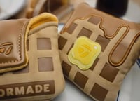 Image 2 of Taylormade Hot Off the Iron Waffle Mallet Putter [2025]